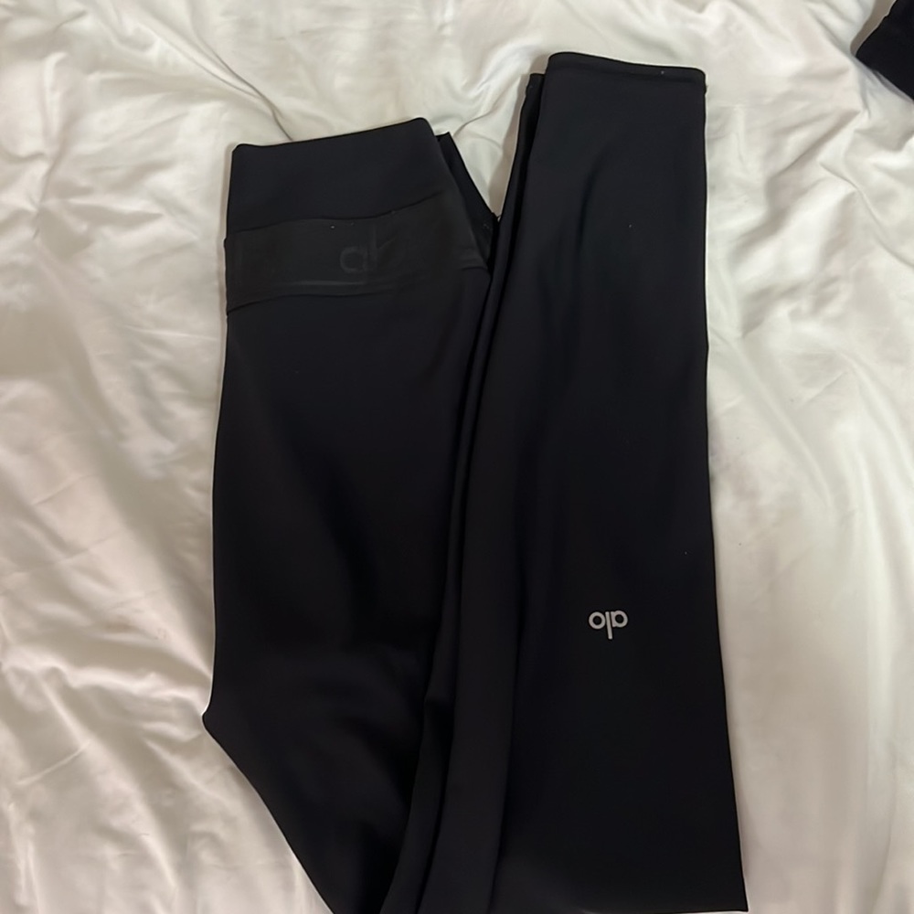 Alo Yoga Airlift leggings